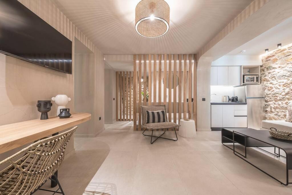 אתונה Apollonos 28 Luxury Suites מראה חיצוני תמונה