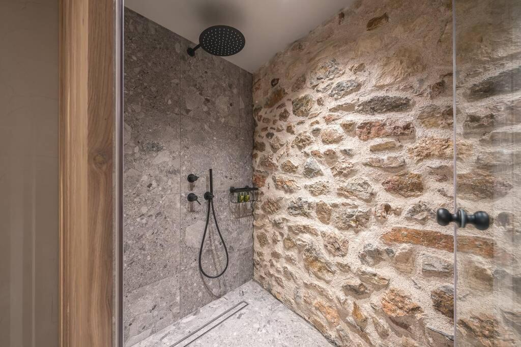 אתונה Apollonos 28 Luxury Suites מראה חיצוני תמונה