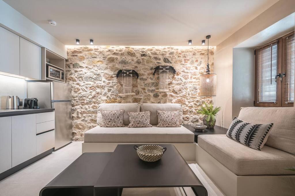 אתונה Apollonos 28 Luxury Suites מראה חיצוני תמונה