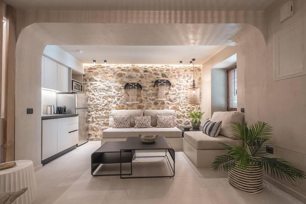 אתונה Apollonos 28 Luxury Suites מראה חיצוני תמונה