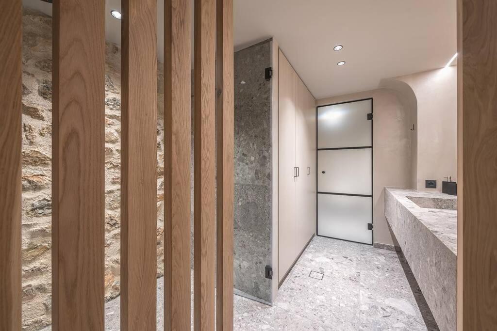 אתונה Apollonos 28 Luxury Suites מראה חיצוני תמונה