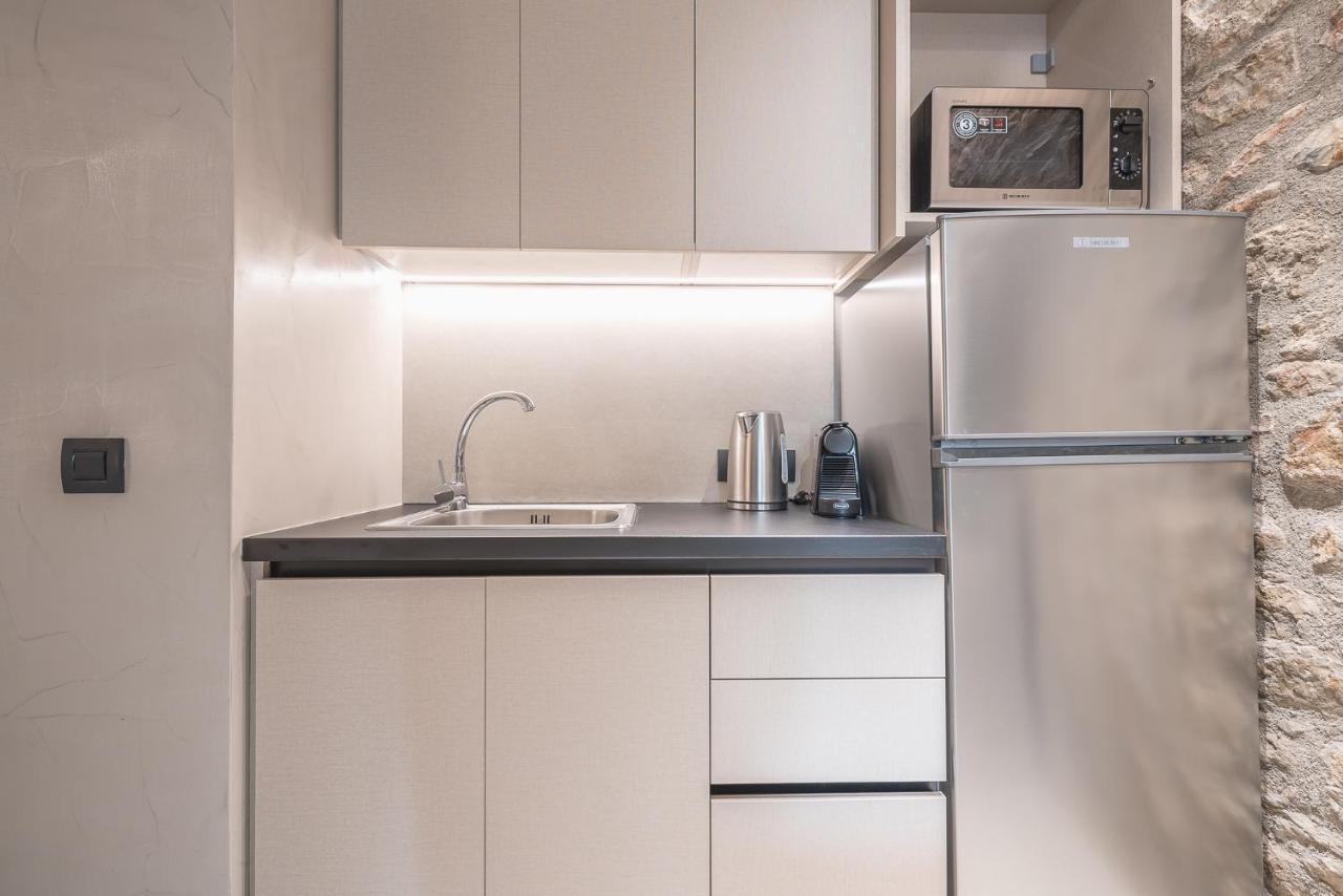 אתונה Apollonos 28 Luxury Suites מראה חיצוני תמונה