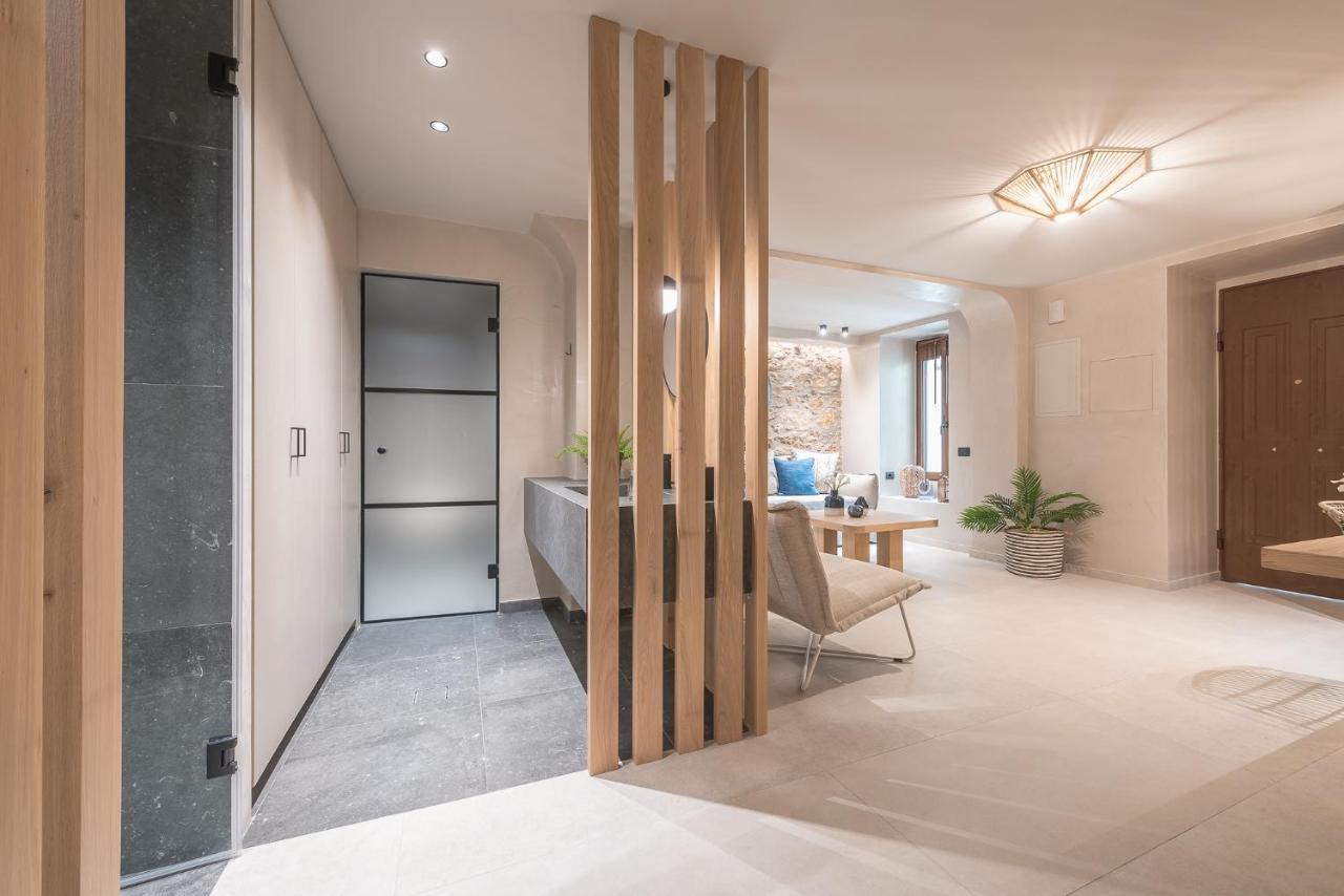 אתונה Apollonos 28 Luxury Suites מראה חיצוני תמונה