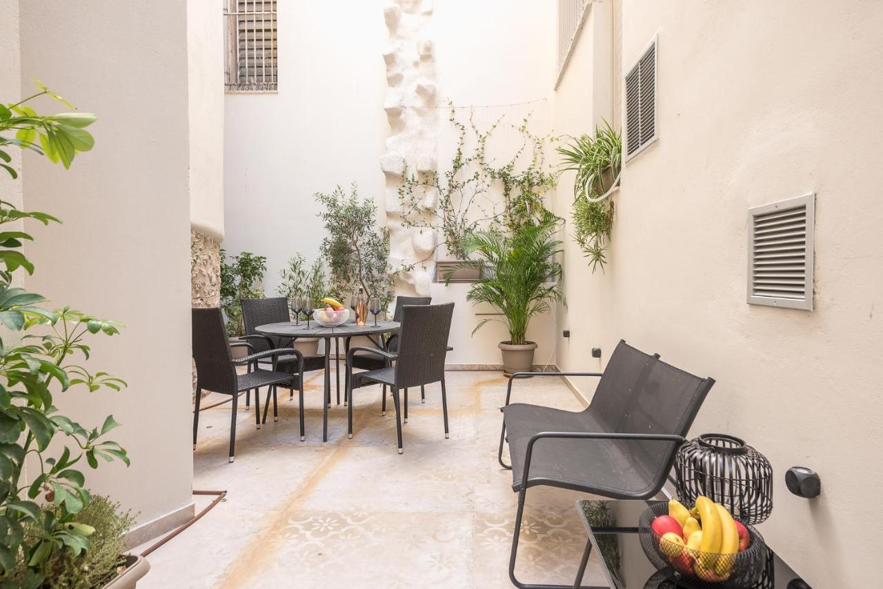 אתונה Apollonos 28 Luxury Suites מראה חיצוני תמונה